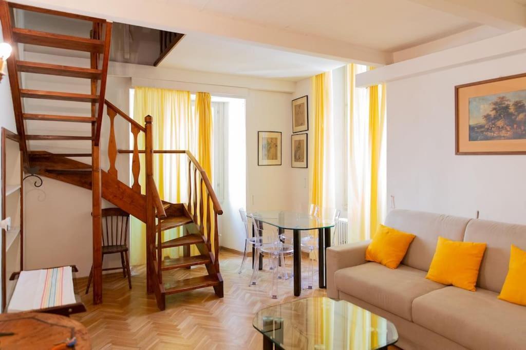 Charming 1Br Apartment フィレンツェ エクステリア 写真